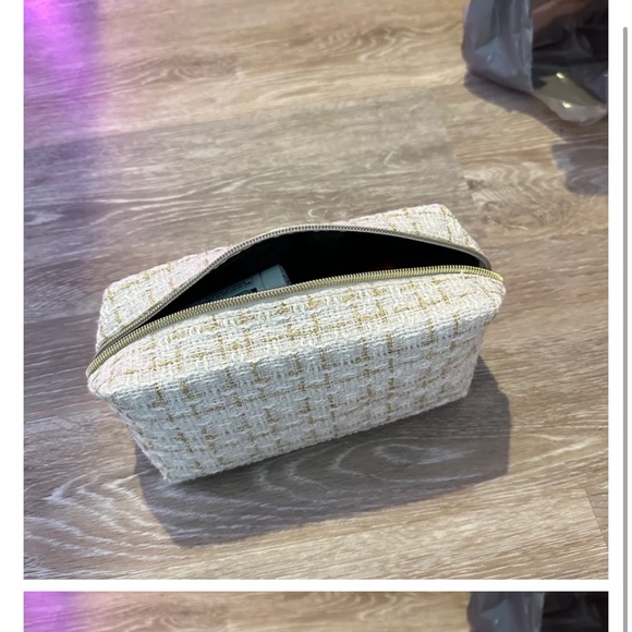 Gold makeup bag - Picture 5 of 6